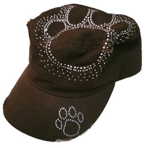 ⬇️🎉HOST PICK🎉 distressed brown hat w/paw prints